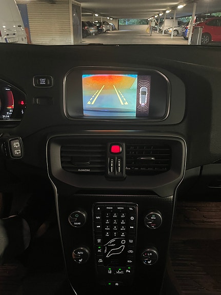 Volvo V40 8 of 10