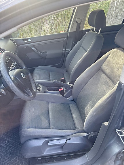 Volkswagen Golf V 9 of 14