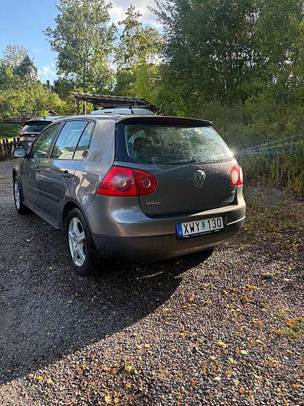 Volkswagen Golf V 4 of 14