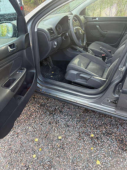 Volkswagen Golf V 12 of 14