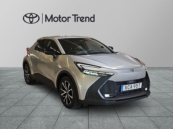 Toyota C-HR 7 of 12