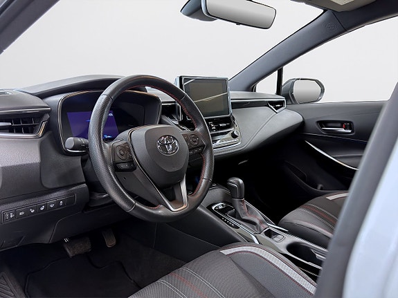 Toyota Corolla 12 of 16