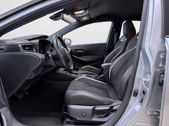 Toyota Corolla 11 of 16