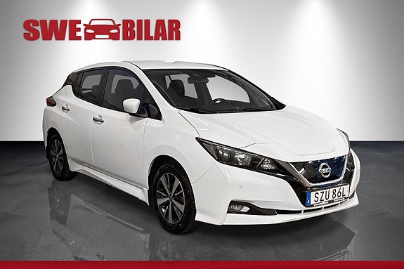 Nissan Leaf 3 of 21