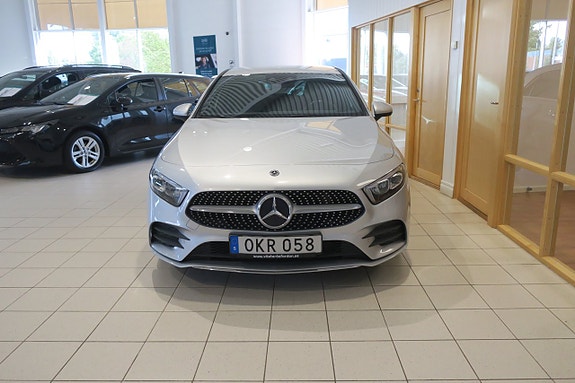 Mercedes-Benz A200 3 of 17