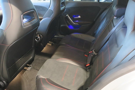 Mercedes-Benz A200 7 of 17
