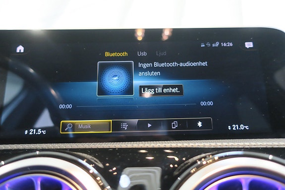 Mercedes-Benz A200 17 of 17