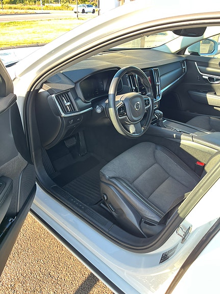 Volvo V90 7 of 8