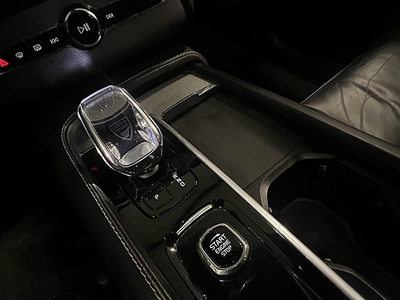 Volvo XC90 20 of 26