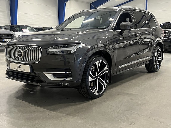 Volvo XC90 6 of 26