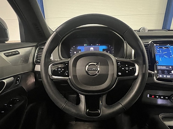 Volvo XC90 9 of 26