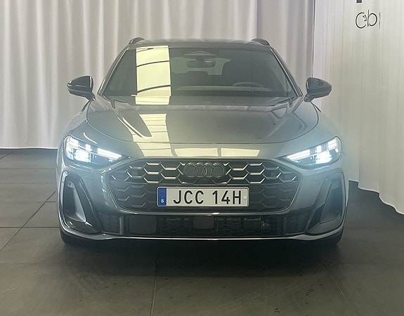 Audi A5 2 of 17