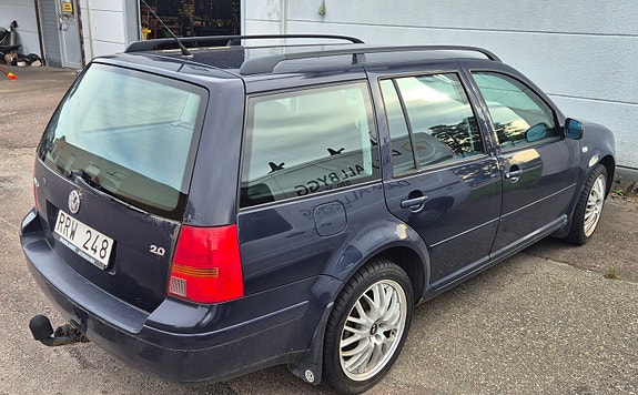 Volkswagen Golf IV 2 of 6