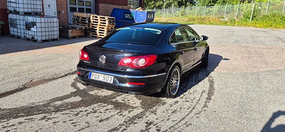 Volkswagen Passat CC 9 of 10