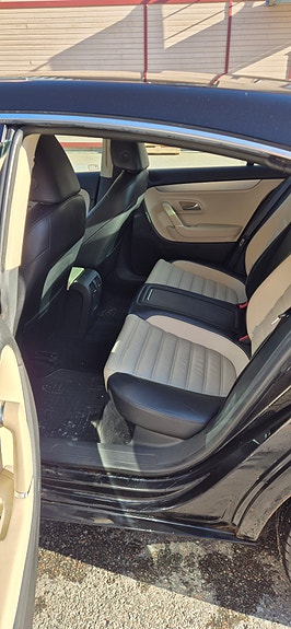 Volkswagen Passat CC 4 of 10