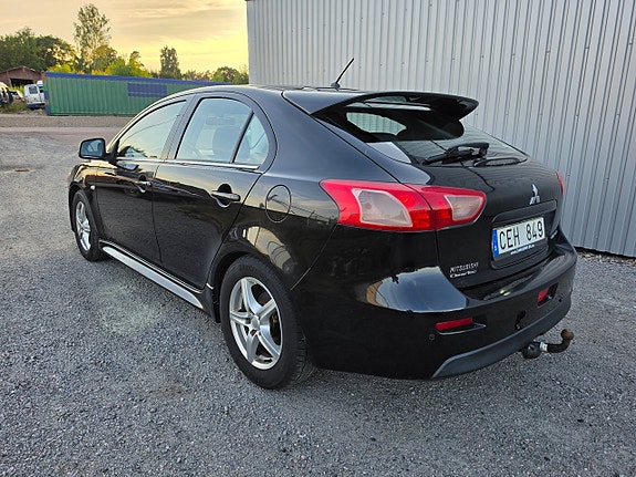 Mitsubishi Lancer 4 of 9