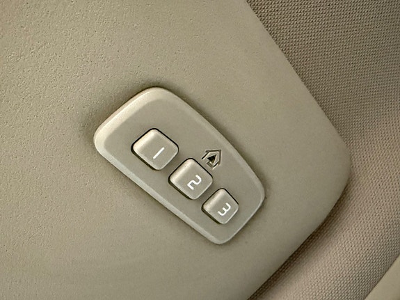 Volvo XC60 10 of 18