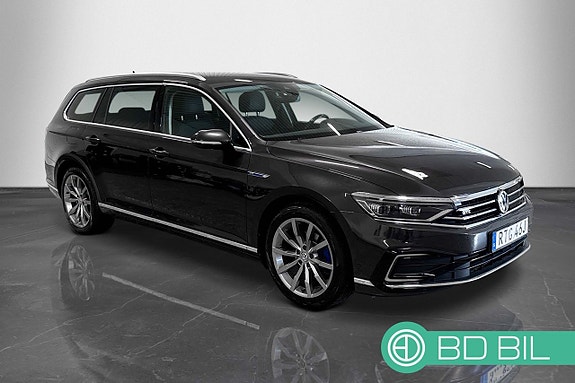 Volkswagen Passat 6 of 23