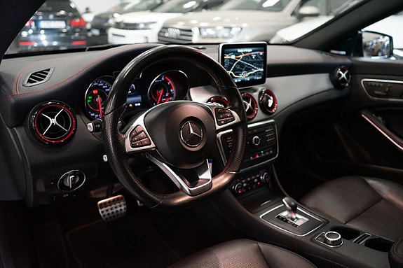 Mercedes-Benz CLA45 15 of 24