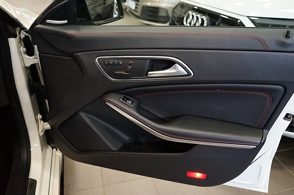 Mercedes-Benz CLA45 23 of 24