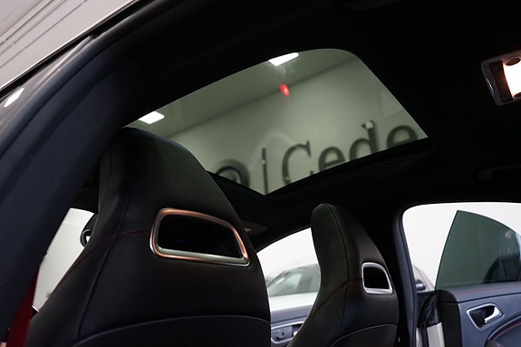 Mercedes-Benz CLA45 11 of 24
