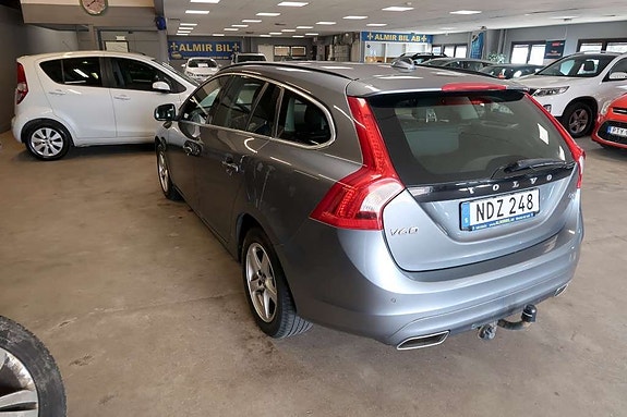 Volvo V60 5 of 13