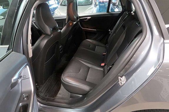 Volvo V60 9 of 13
