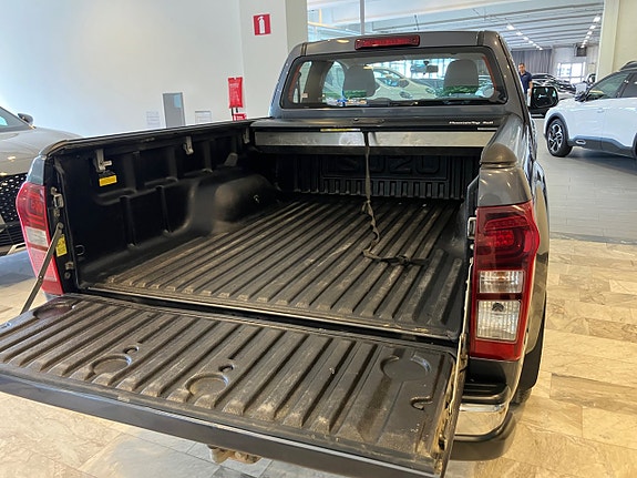 Isuzu D-max 9 of 18
