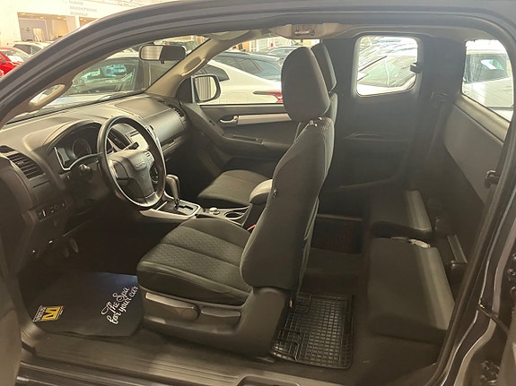 Isuzu D-max 11 of 18