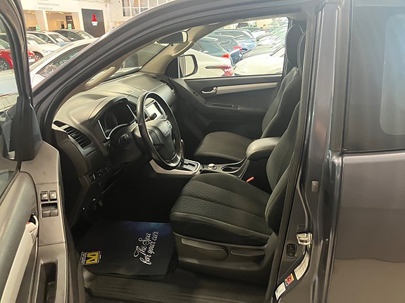 Isuzu D-max 12 of 18