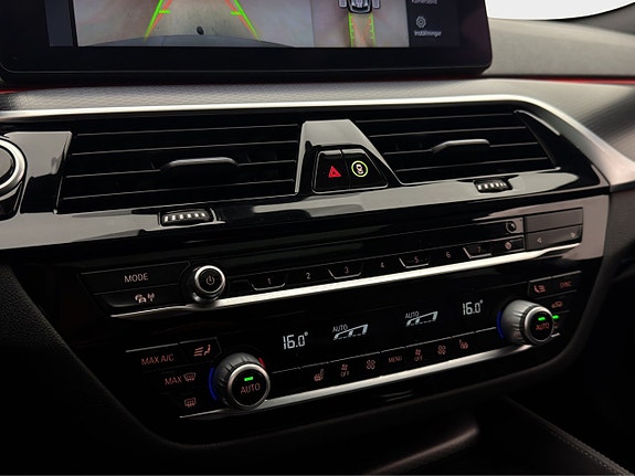 BMW 530e 30 of 30