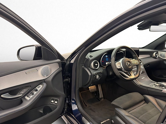 Mercedes-Benz C300 11 of 30