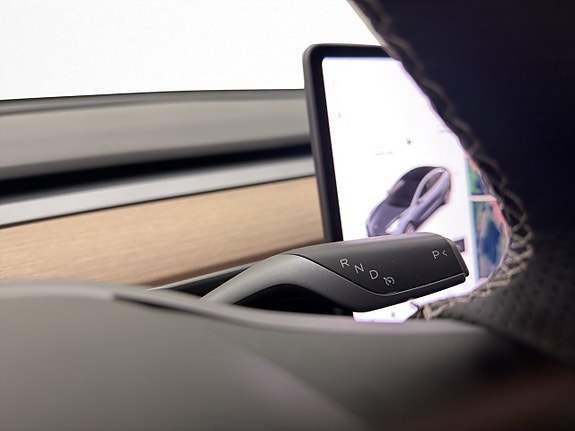 Tesla Model 3 17 of 30