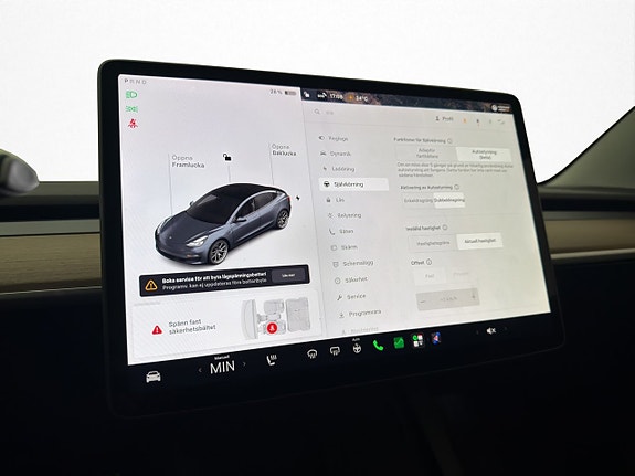 Tesla Model 3 24 of 30