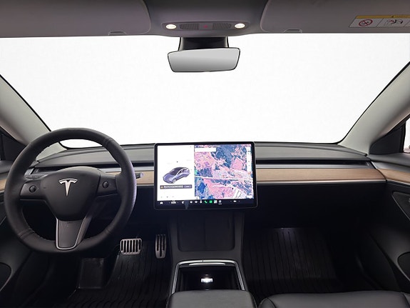 Tesla Model 3 13 of 30