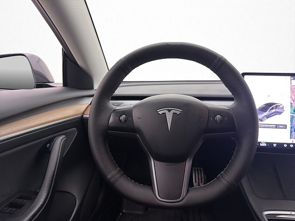 Tesla Model 3 14 of 30
