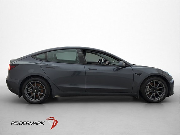 Tesla Model 3 9 of 30