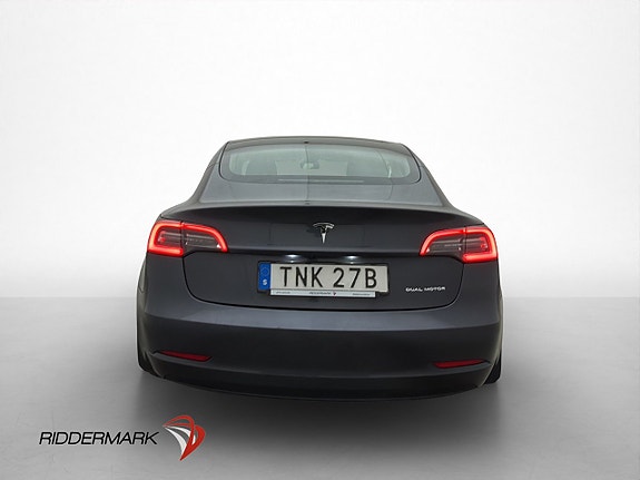 Tesla Model 3 7 of 30