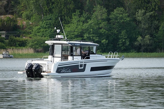 Jeanneau 895 Marlin