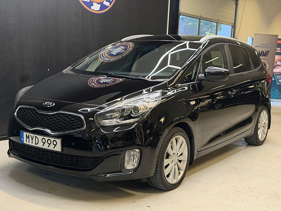 Kia Carens 5 of 23