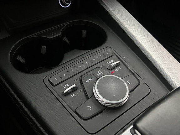 Audi A4 24 of 30