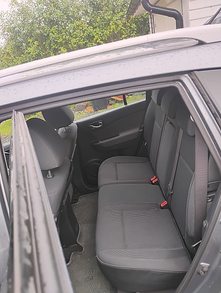 Renault Koleos 9 of 12
