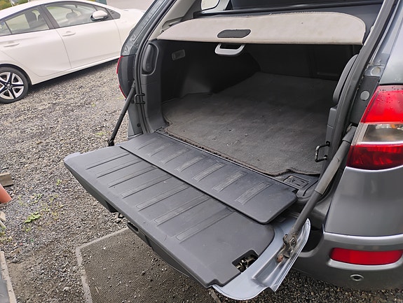 Renault Koleos 12 of 12