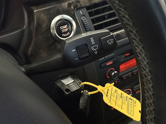 BMW 325i 15 of 24