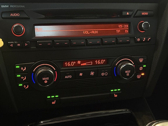 BMW 325i 19 of 24