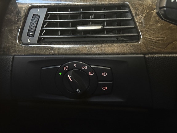 BMW 325i 13 of 24