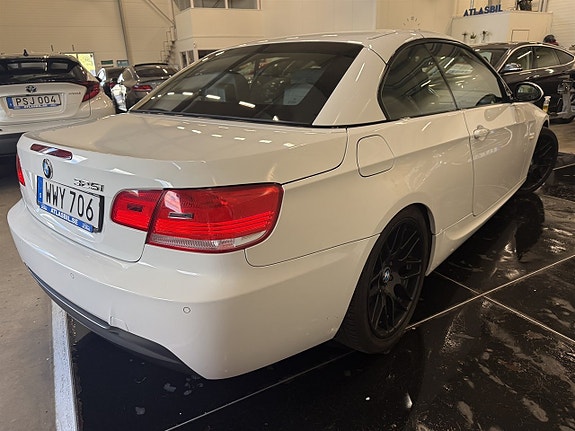 BMW 325i 6 of 24