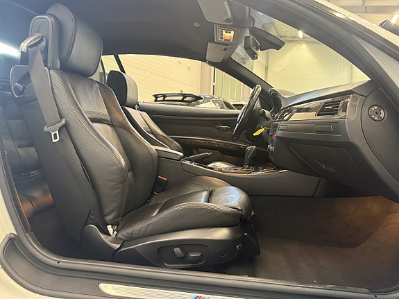 BMW 325i 10 of 24