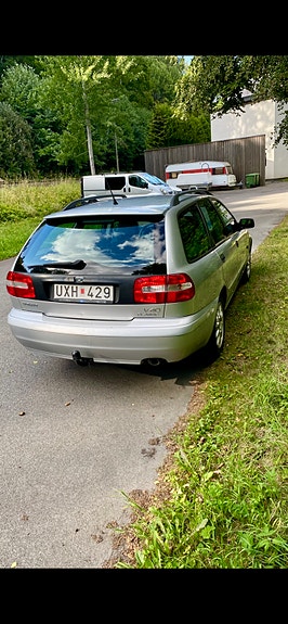Volvo V40 3 of 4