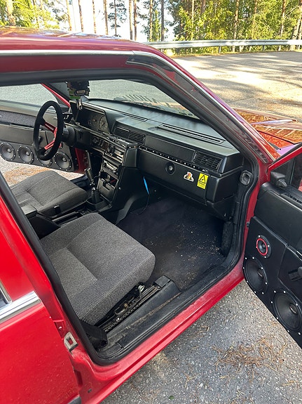 Volvo 740 10 of 17